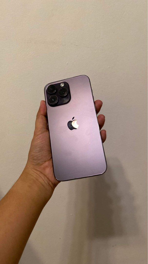 Iphone 14 Pro Max (128gb) (Category: iPhone 14 Series) located in Quezon City. Submitted by notyourcar (Listing ID 1255734704, Image 2). Description: Sale or Swap (14 Plus only) 14 Pro Max (128gb) FU E-sim (Free Smart E-sim Installed) No issue 92% batt health Makinis Last Price Posted! Pm.