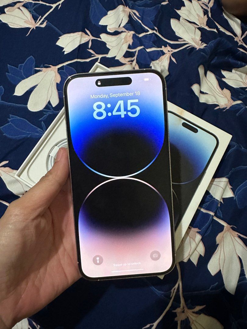 iphone 14 pro max 256gb dual sim good as new (Category: iPhone 14 Series) located in Cainta. Submitted by vine_gadget_shop (Listing ID 1255764534, Image 2). Description: iphone 14 pro max 256gb dual sim good as new complete hk variant warranty until october 2023 pick up store greenhills shopping center we accept trade in we accept credit card installment we do cod and door to door we ship nationwide for fast transaction call 09277368323 look for 