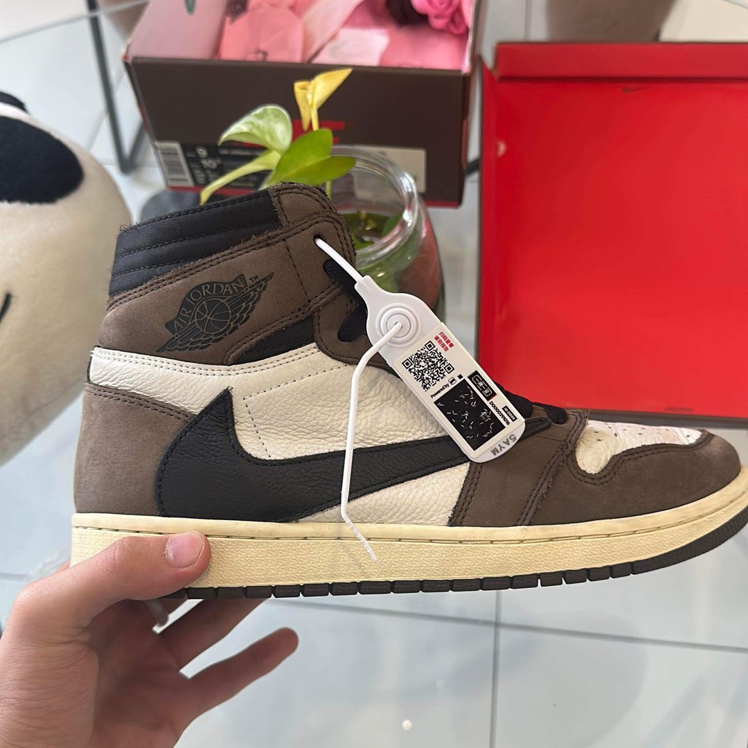 travis scott jordan 1 mocha high