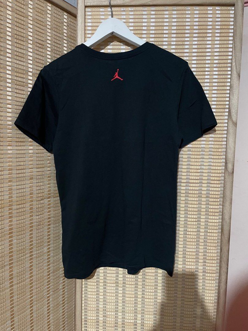 jordan looney tunes shirt