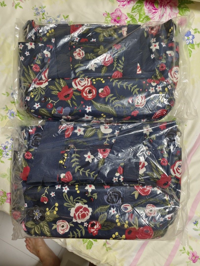 Jujube encore shop tote midnight posy