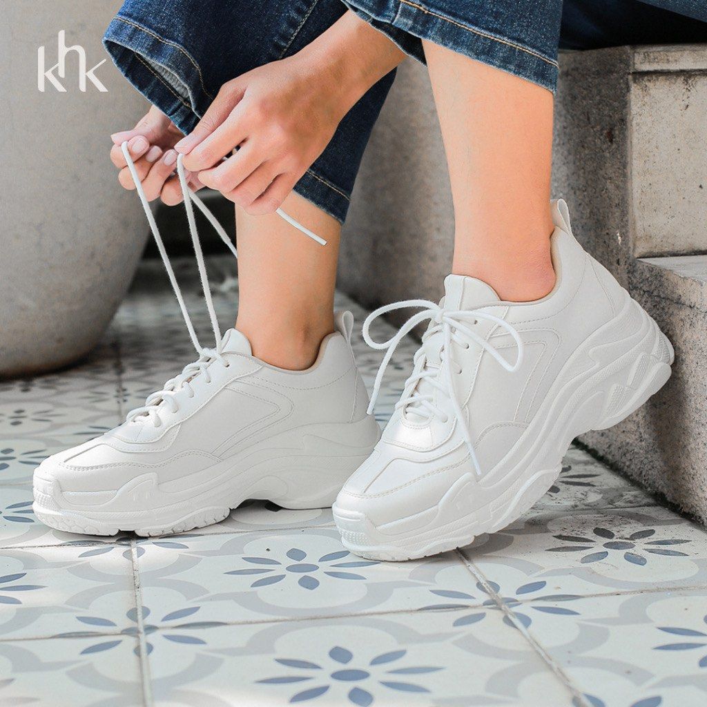 Fesyen Sneaker Putih – Masih Klasik Atau Klise?