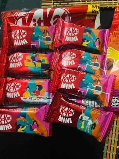 KitKat mini 8's