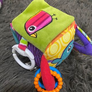 LAMAZE Peek-a-boo Cube Baby Grasping Toy/ soft toy/ Teether