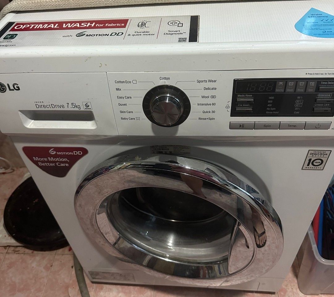LG 7.5kg Front Load washing machine (wd1475tdt), TV & Home Appliances