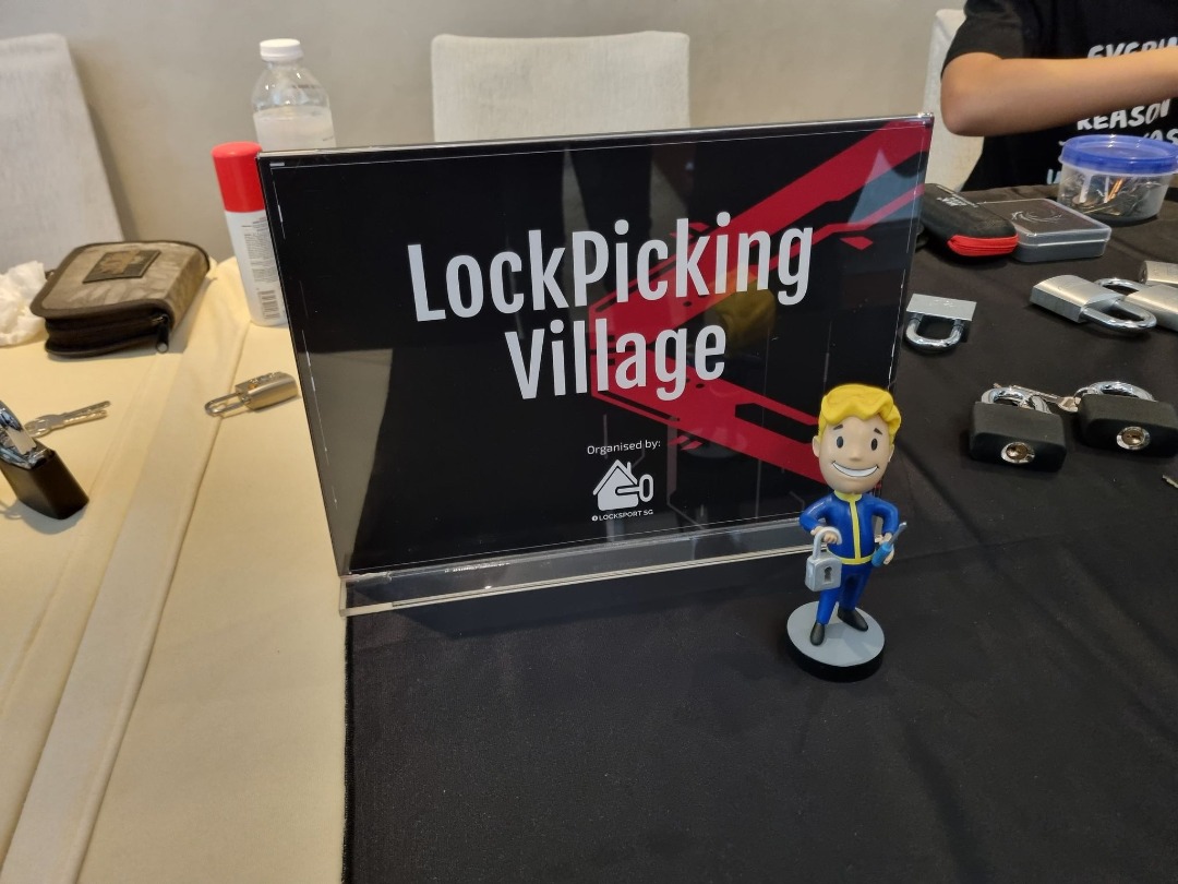 Lockpicking Event - Learn for free, Free Items on Carousell