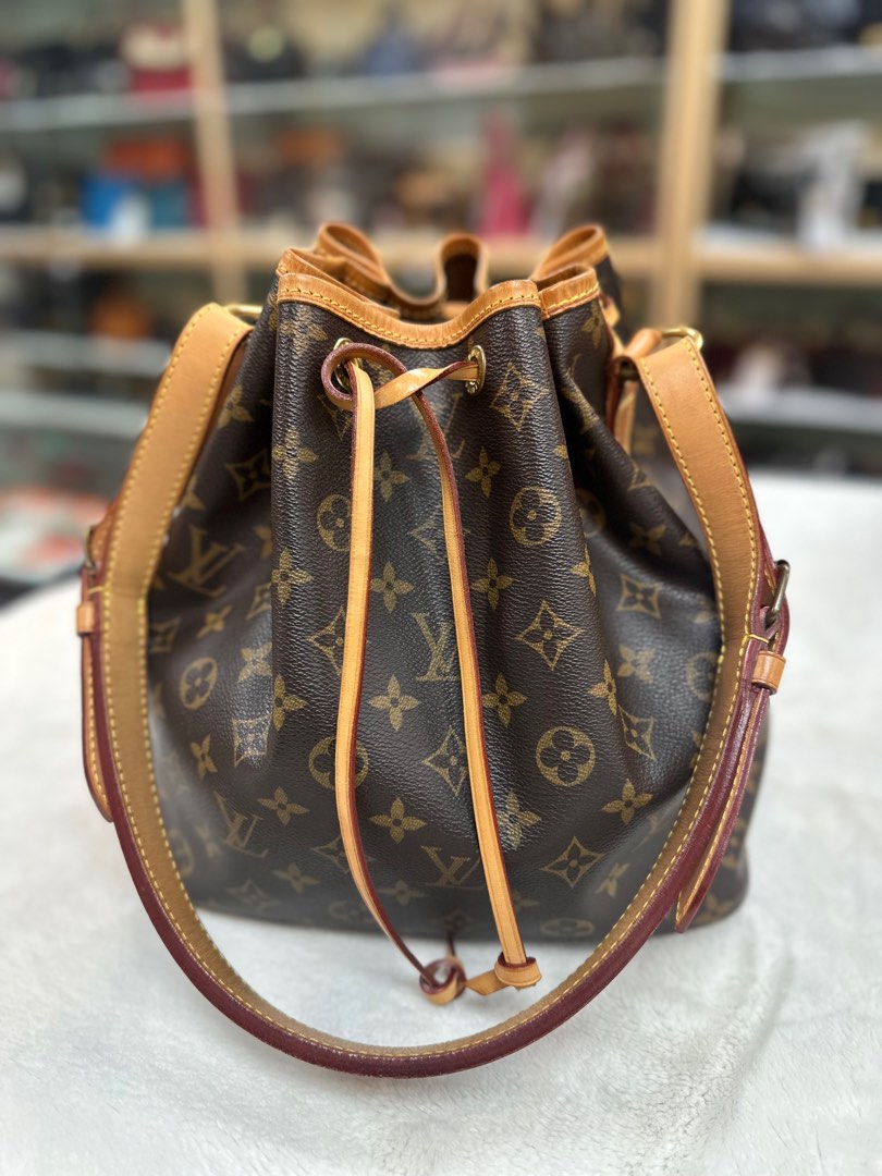 Louis Vuitton Classic Monogram Noe Drawstring Tote Bag, Luxury, Bags &  Wallets on Carousell