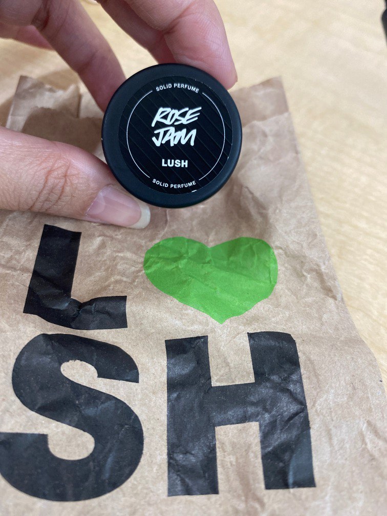 Lush rose best sale jam solid perfume