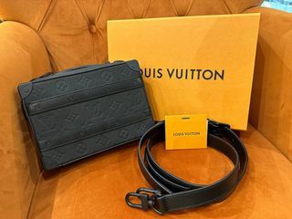 LòUIS VUITTőN TRUNKS & BAGS TOTE, Women's Fashion, Bags & Wallets, Purses &  Pouches on Carousell