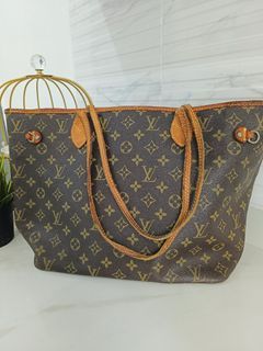 URGENT SALE!!! Authentic LV Pochette Milla MM, Luxury, Bags & Wallets on  Carousell