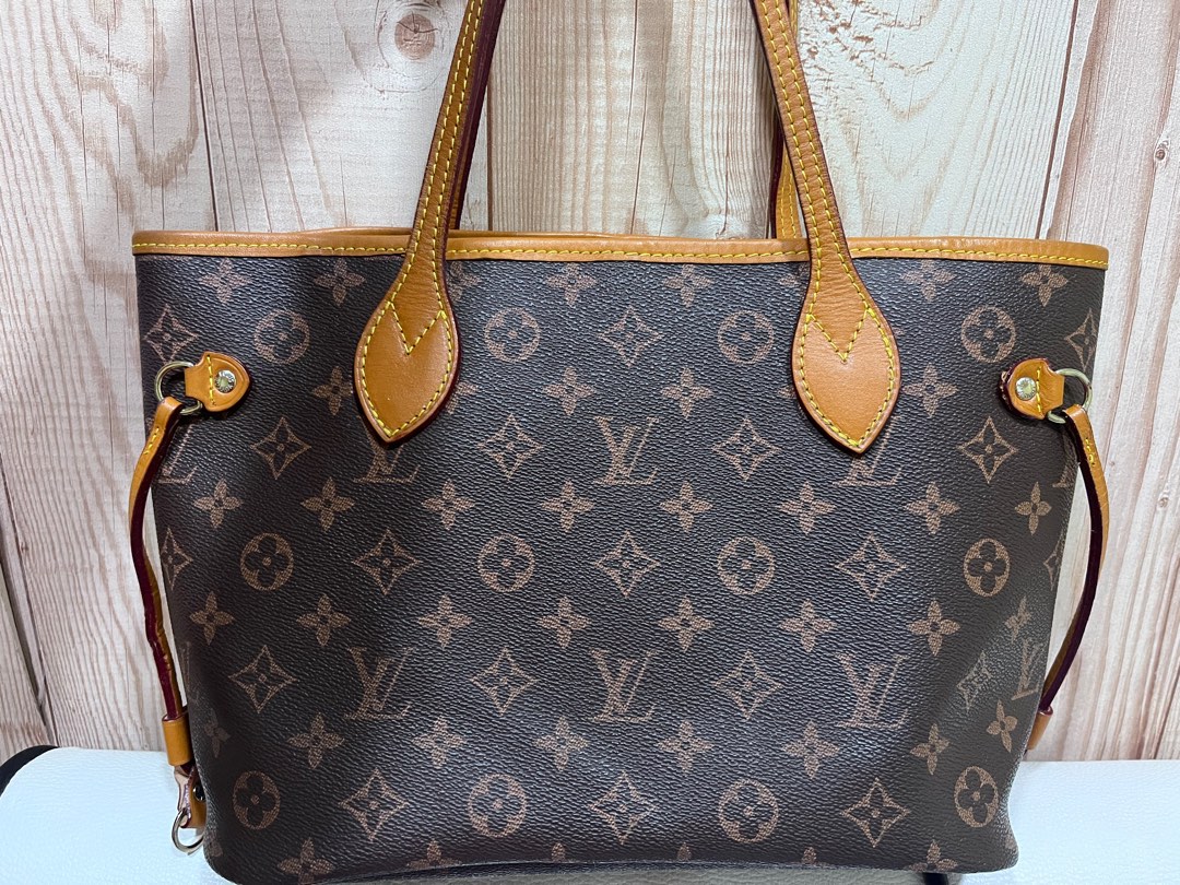 Authentic LV Neverfull PM size (smallest), Luxury, Bags & Wallets on  Carousell