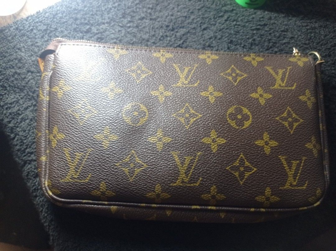 Lv pouchette (Category: Luxury Bags & Wallets) located in Bacoor. Submitted by nickyvillar90 (Listing ID 1255646453, Image 2). Description: lv pouchette....with generic vachetta leather strap.....