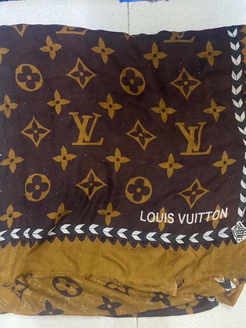 Louis Vuitton M77728 LV Essential Scarf , Beige, One Size