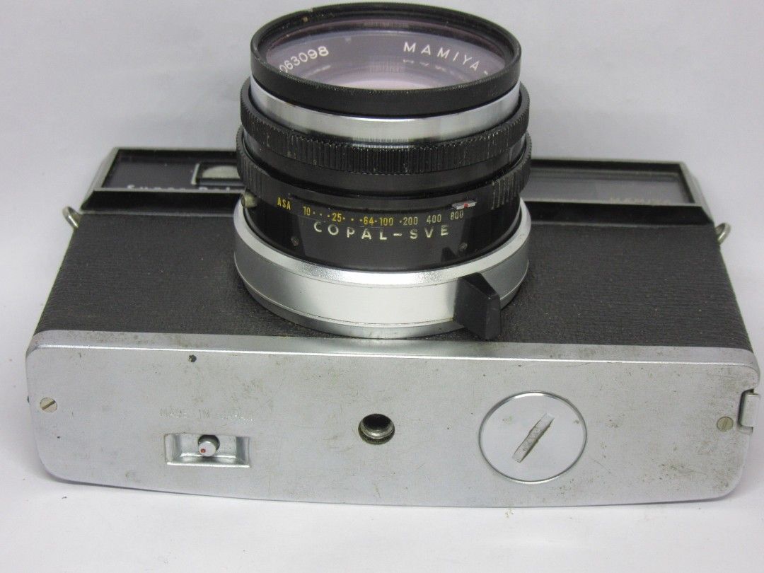 Mamiya Super deluxe 1960s (Category: Cameras) located in Las Pinas. Submitted by film101 (Listing ID 1255639280, Image 3). Description: 🌿Mamiya SUPER DELUXE 🌼35mm film camera 🌼Newly clean finder‼️ 🌼Newly clean optics‼️ -it's a mechanical rangefinder -with 48mmf1.7 lensmamiya 🌹CONDITION of camera😽 🔸Shutter working 🔸All mechanical speed workin 🔸Aperture snaps workin 🔸Advance lever good 🔸Optics very nice, clean! 🔸Parralax working, contra