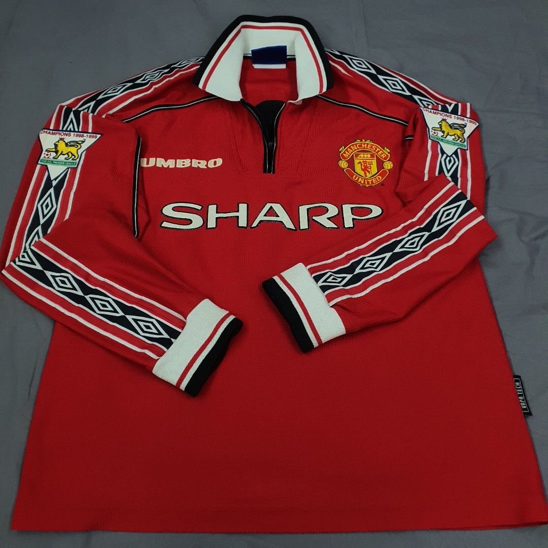 MANCHESTER UNITED 1998 99 VINTAGE HOME KIT LONG SLEEVES ROY KEANE