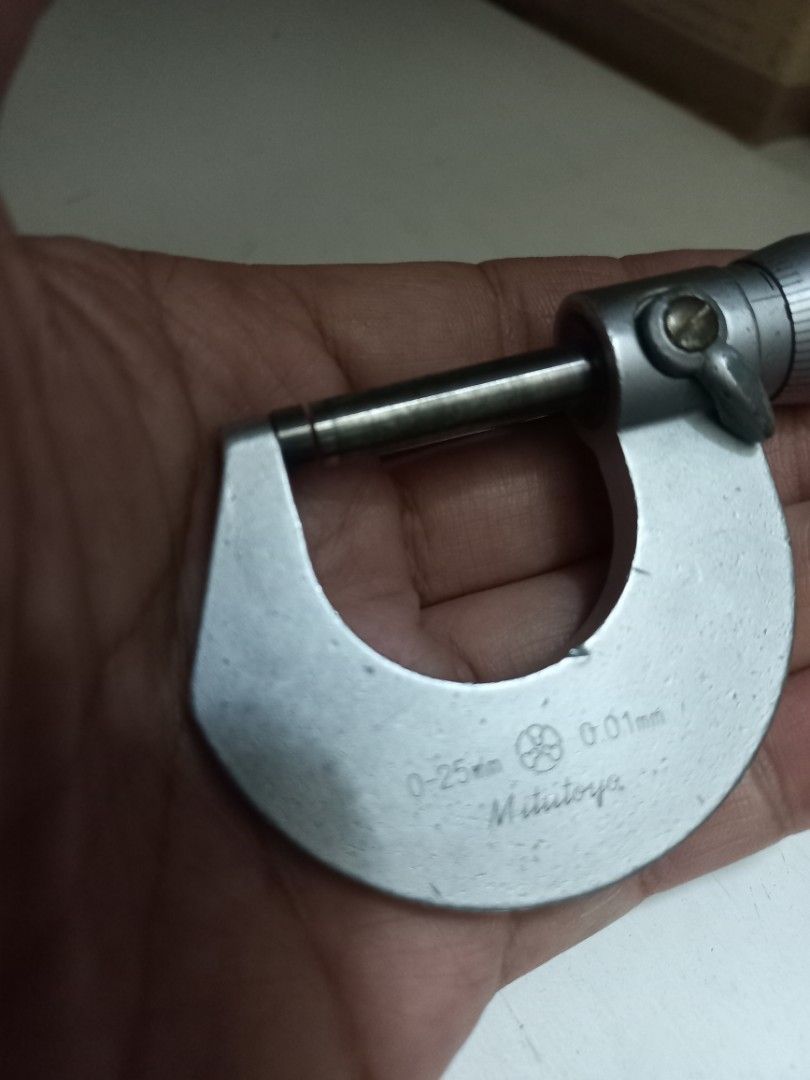 Mitutoyo micrometer, Hobbies & Toys, Memorabilia & Collectibles