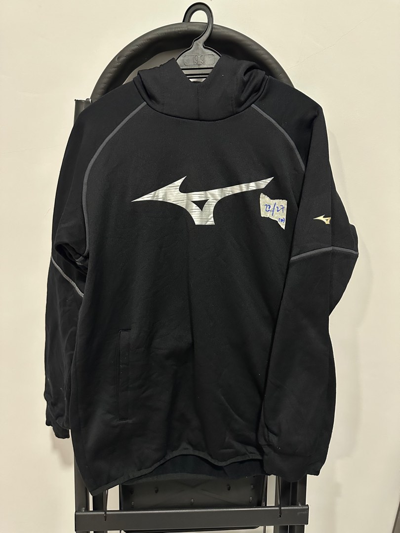 Mizuno sweater hotsell