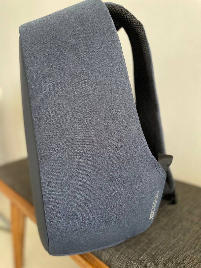 Navy Bobby Hero Regular AntiTheft, Men's Fashion, Bags, Backpacks on