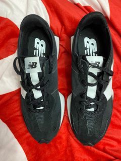 New Balance 327