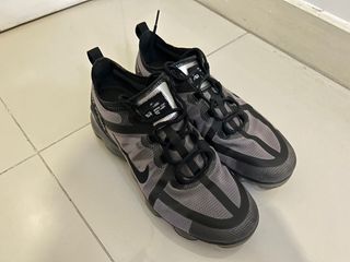 Vapormax triple black deals outfit