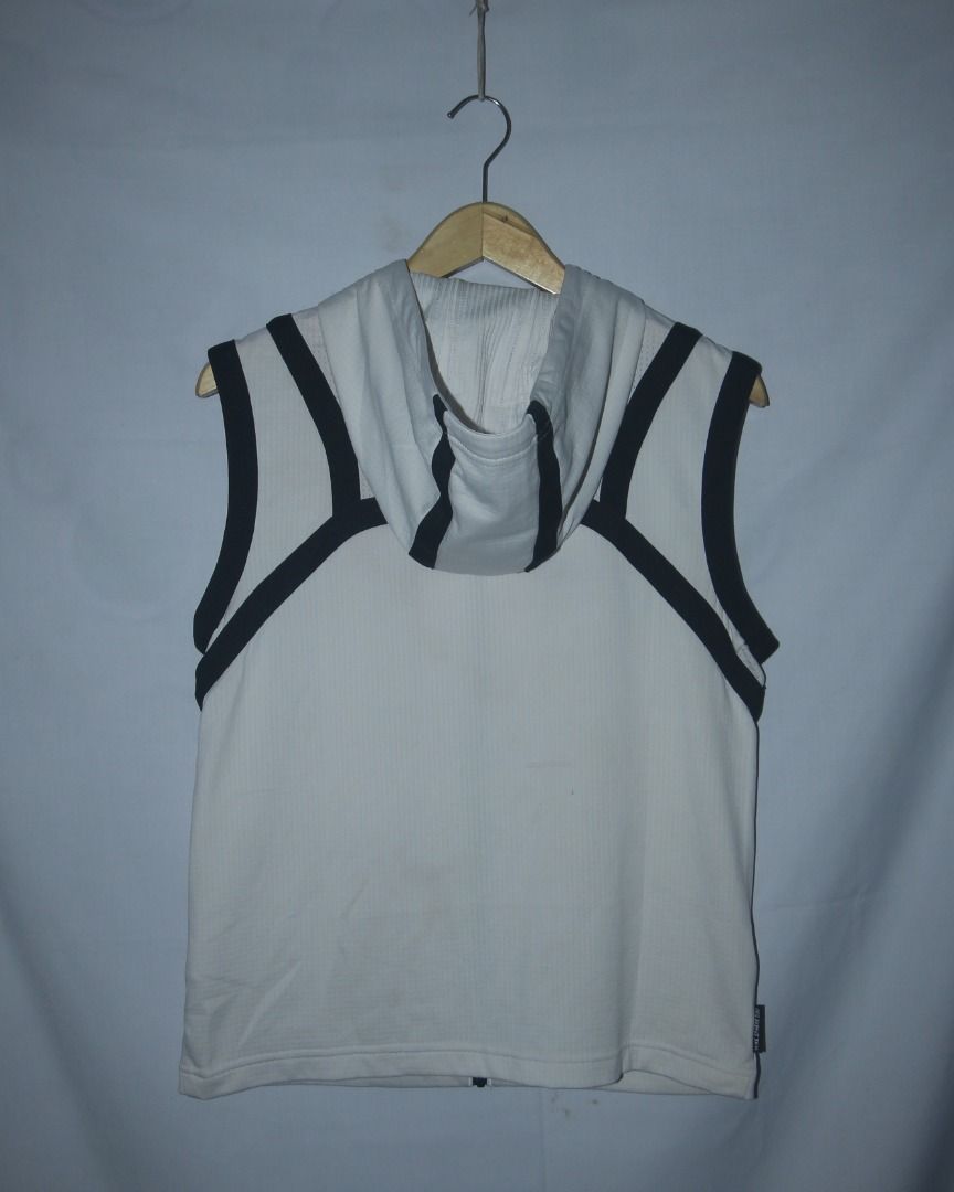 nike hooded vest womens