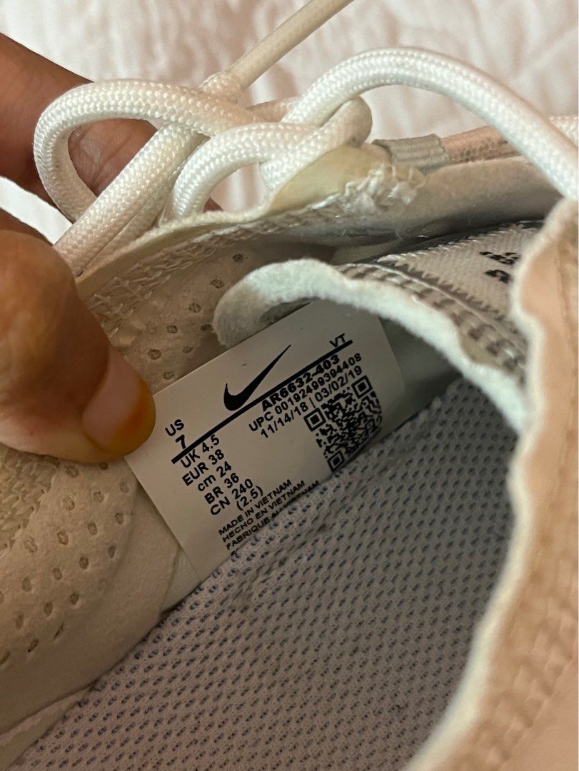 Nike vapormax top size 2.5