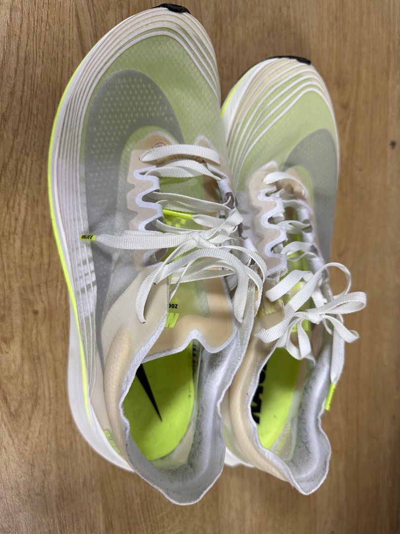 NIKE ZOOM FLY SP 休閒運動鞋白黃灰AJ9282-107, 他的時尚, 鞋, 運動鞋 