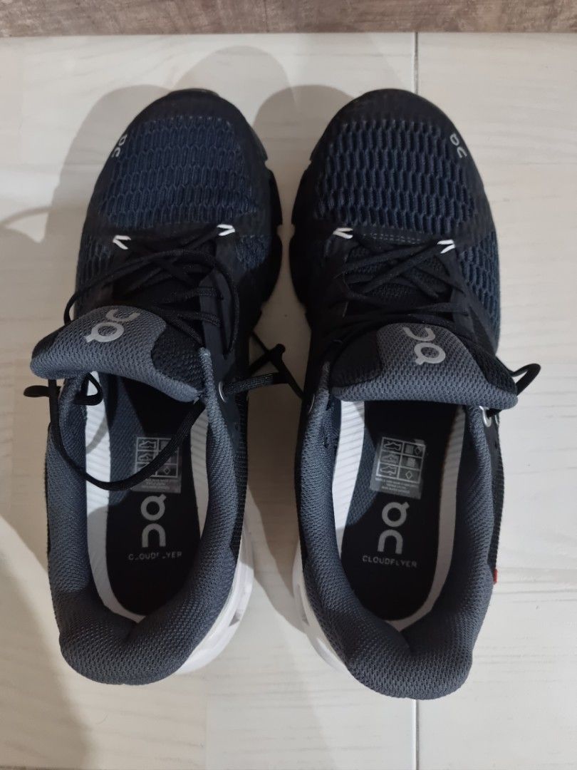 Mens cloudflyer running shoe outlet