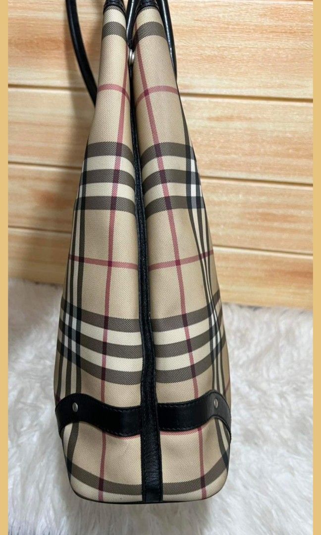 Authentic Vintage Burberry Classic Haymarket Doctors Speedy Bag, Luxury,  Bags & Wallets on Carousell