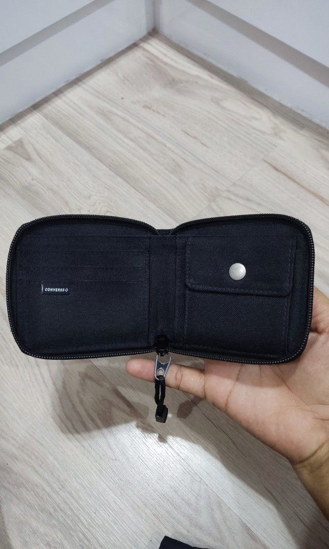 Converse zip wallet sale