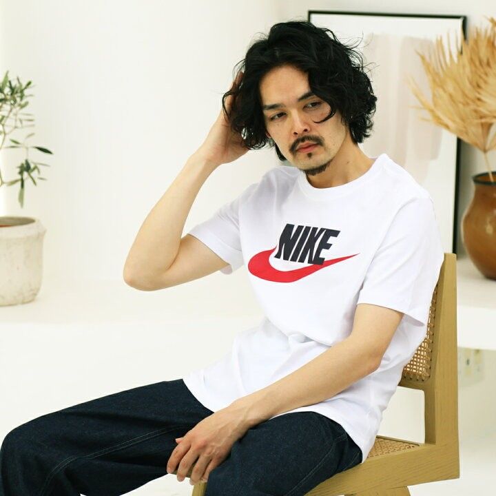 OROGINAL AND BRAND NEW NIKE MENS TSHIRT SIZE XL
