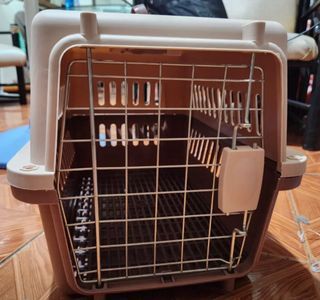 Brand new Pet Crate Carrier Airline-approved 48x30x30CM