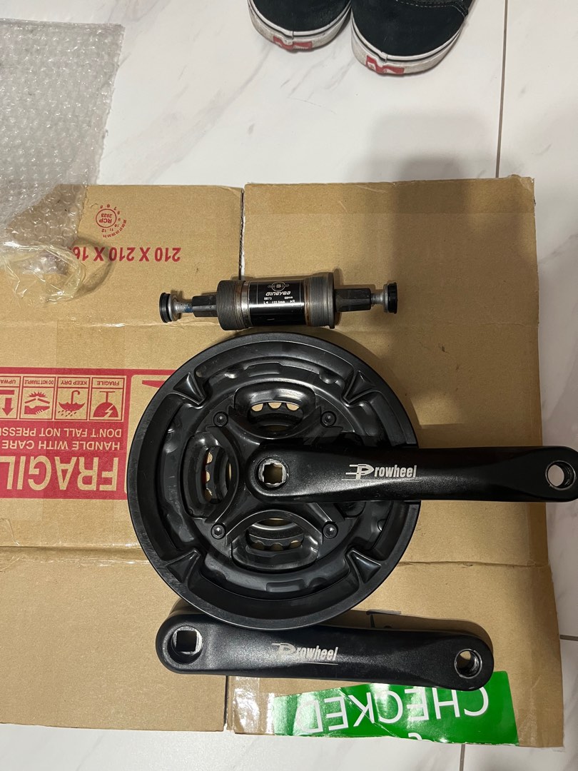 Prowheel crankset with BB Sports Equipment Bicycles Parts