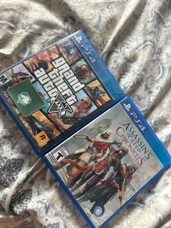 PS4 Games- GTA V / Assassin’s Creed