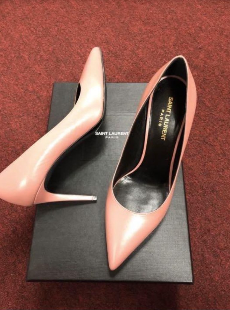 SAINT LAURENT Paris SK 80 Pumps Women s Fashion Footwear