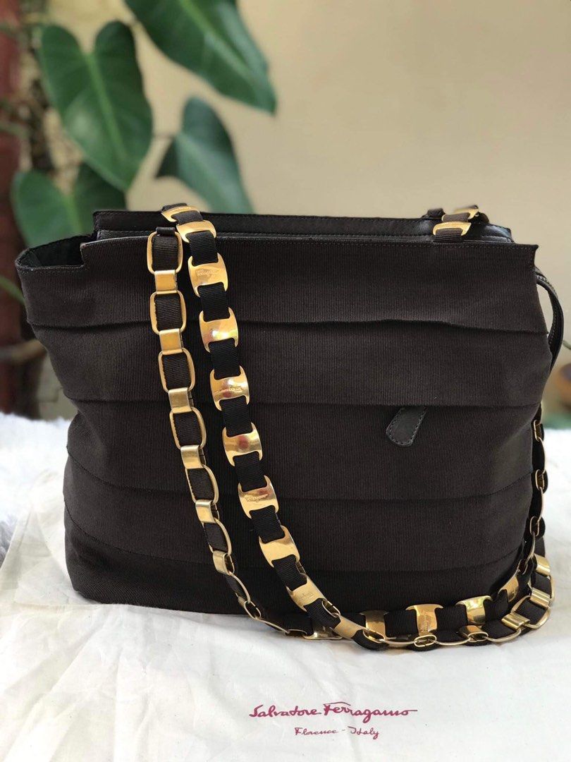 SALVATORE FERRAGAMO SHOULDER BAG vintage