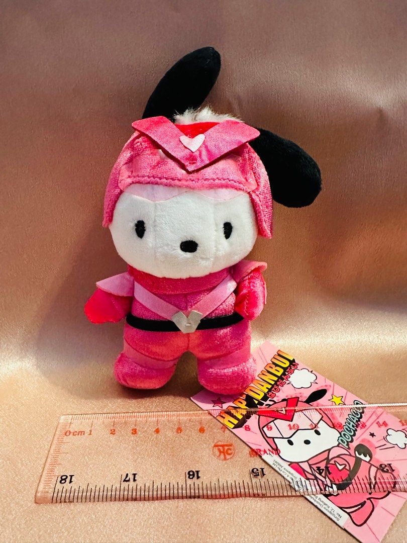 Sanrio 絕版 Pochacco 超人 公仔 吊飾 PC狗, 興趣及遊戲, 收藏品及紀念品, 古董收藏 - Carousell