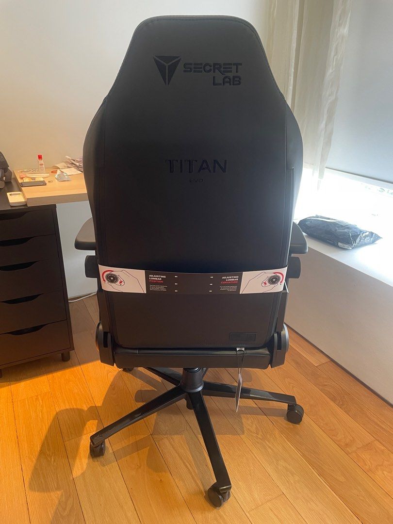 Secretlab online omega pret