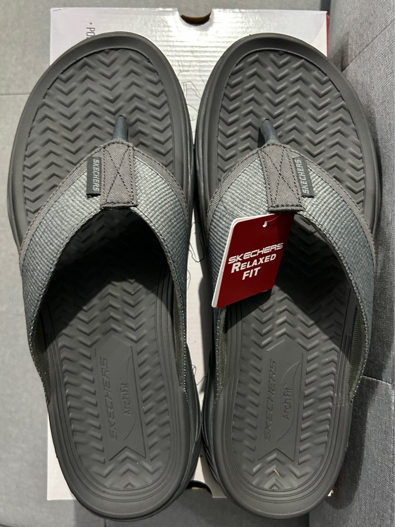 Skechers mens flip store flops size 11