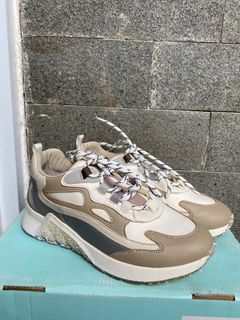 Sneakers kronikel