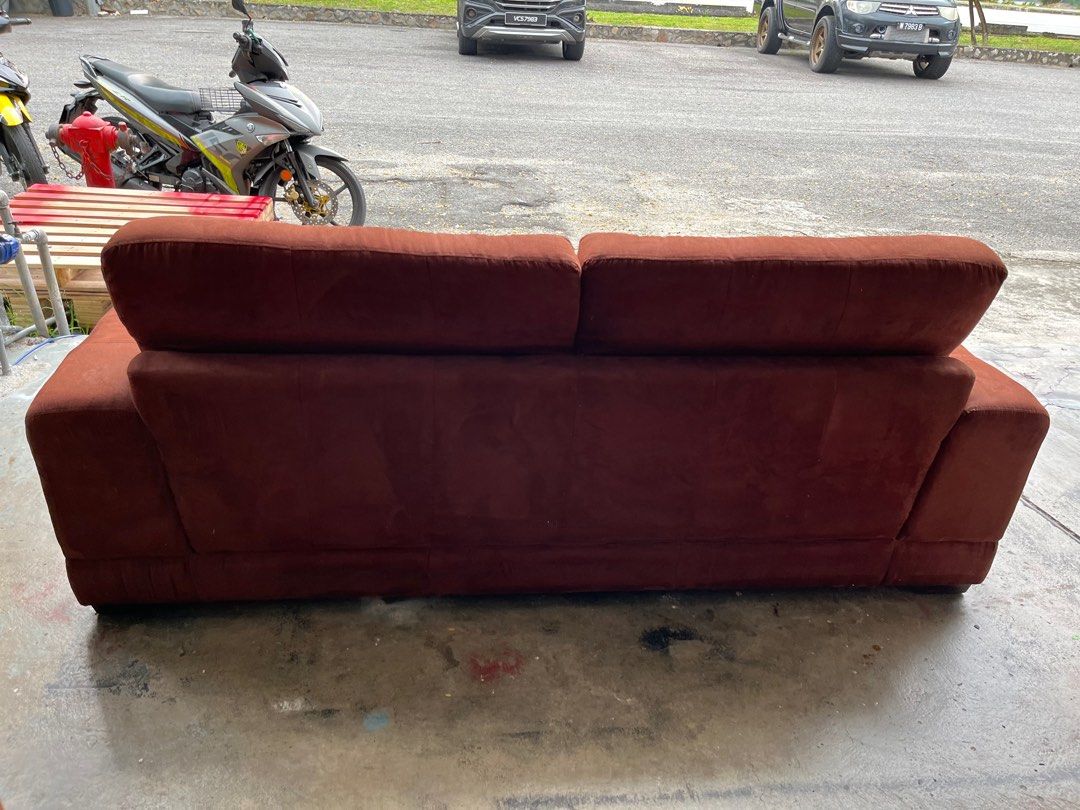 Sofa 3 seater 200cm panjang, Furniture & Home Living, Furniture, Sofas
