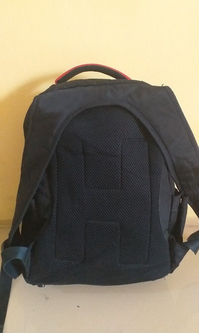 Tommy Hilfiger Tas Ransel, Fesyen Wanita, Tas & Dompet di Carousell