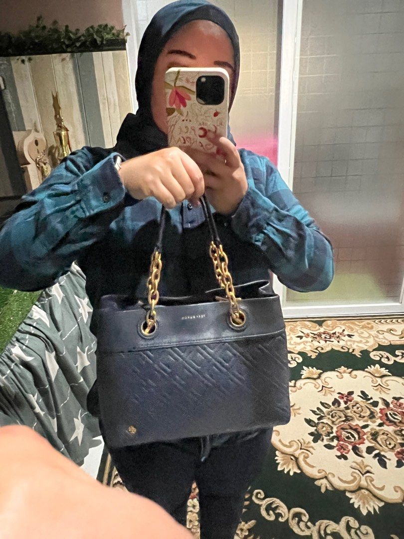 Tory burch fleming small tote hot sale