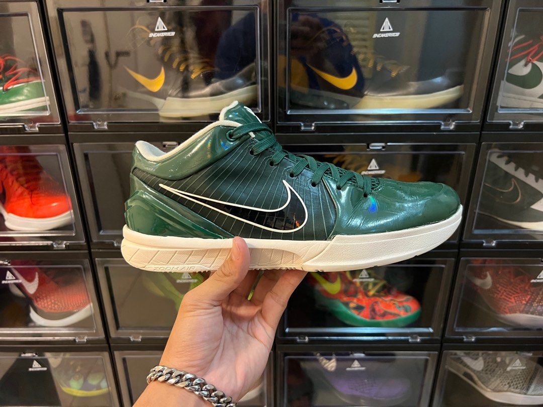 Kobe 4 protro best sale undefeated milwaukee bucks