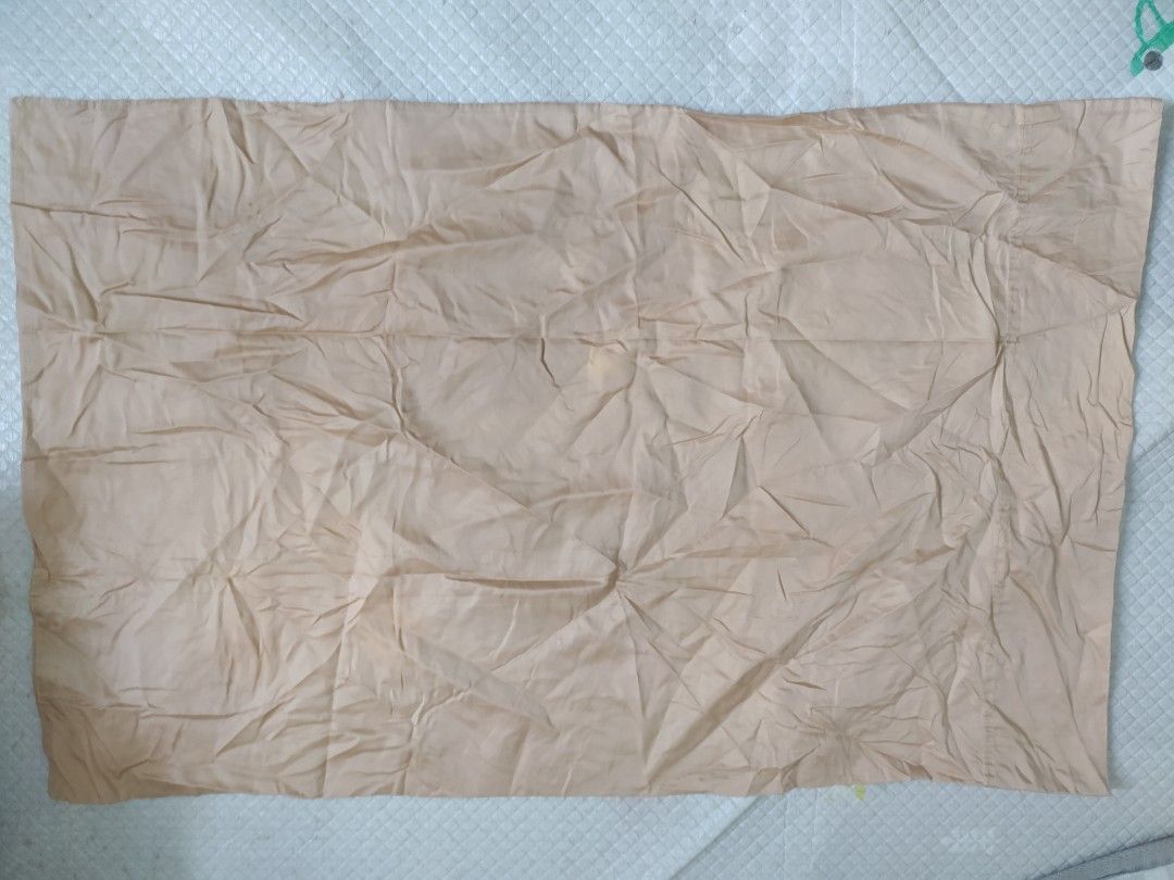 US UKAY PILLOWCASES PAIR STANDARD SIZE CINDY CRAWFORD BRAND, Furniture