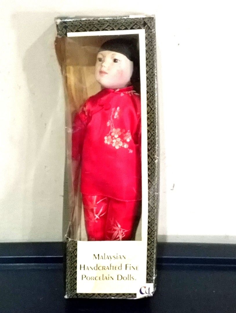Fine porcelain outlet dolls