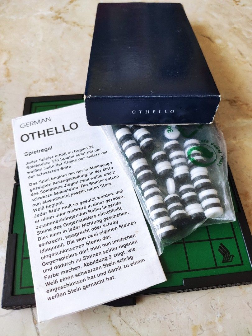 Gioco Da Tavolo Othello Classico Bandai - Strategia Per 2 Giocatori, Dai 7 Anni