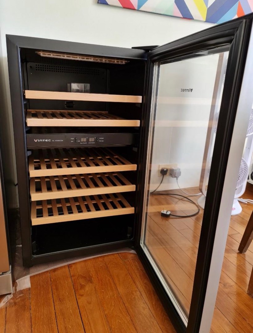 Vintec ALV30SG2E 30 Bottles Dual Zone Wine Cooler, TV & Home Appliances, Kitchen Appliances