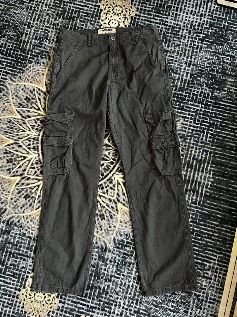 Wrangler Cargo Pants  Wrangler pants, Cargo pants outfit, Cargo pants
