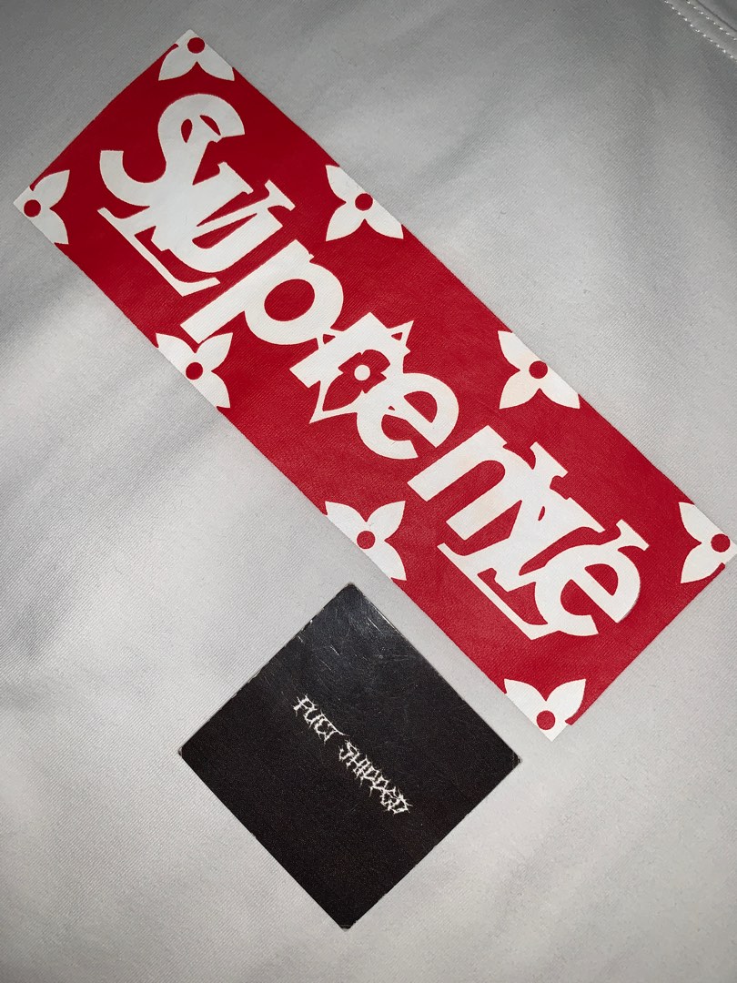 Supreme x Louis Vuitton Bogo Tee, Men's Fashion, Tops & Sets, Tshirts &  Polo Shirts on Carousell